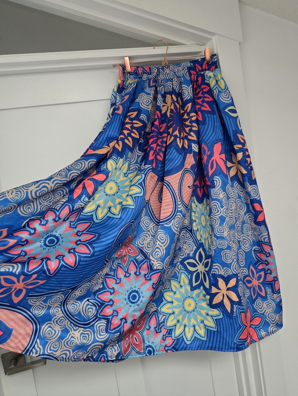 Boutique Eccentric Floral Midi Maxi Skirt in Blue - Picture 8 of 11